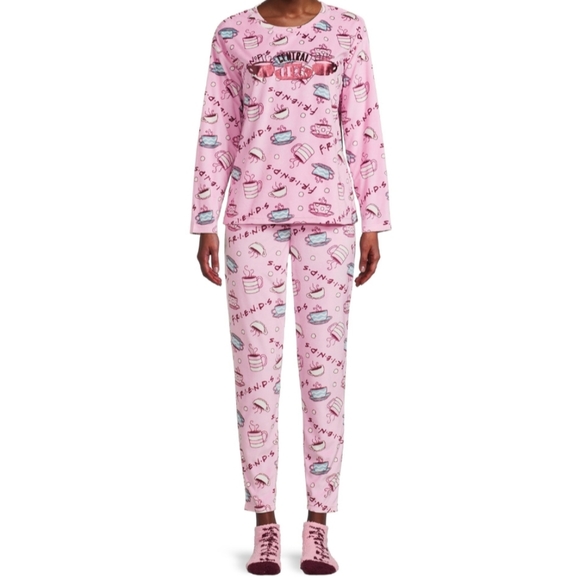 FRIENDS Other - Friends 3 piece PJ  Set